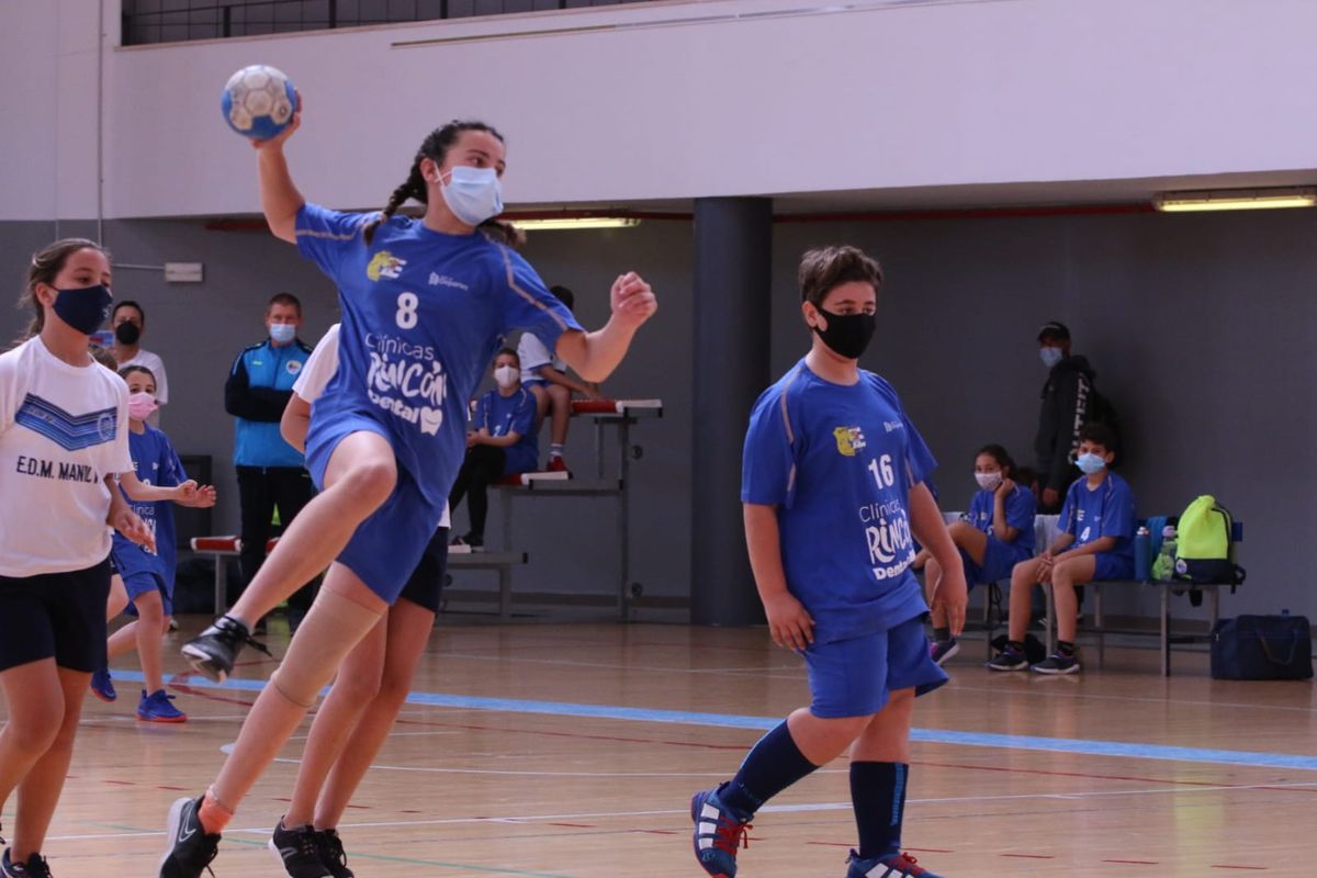 Convivencia y diversión con el balonmano como eje central