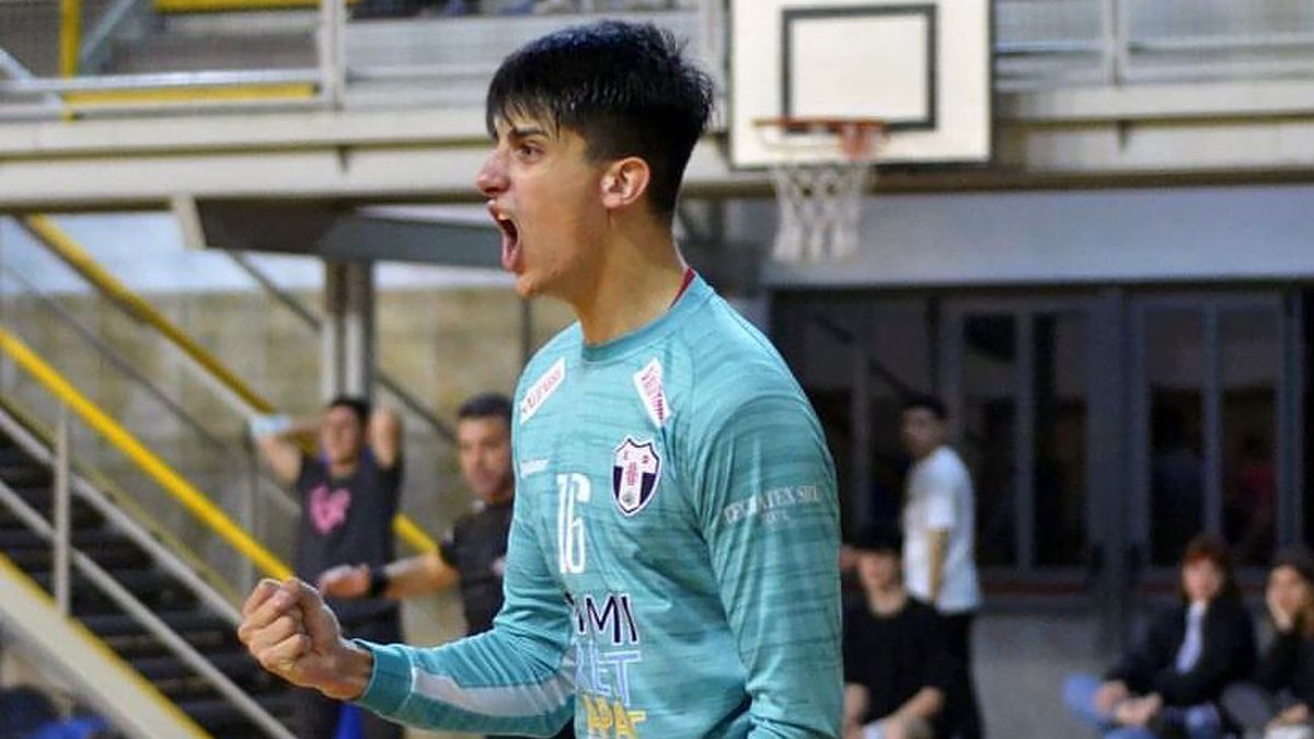 El argentino Villarreal acompañará a Villamarín en la portería del Trops Málaga