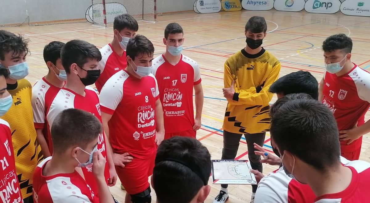 El Rincón Dental BM. Torre del Mar recibe al equipo de la capital