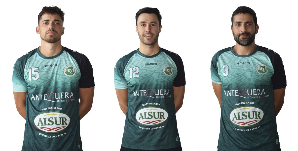 Fran Alarcón, Fernando Moreno y Nacho del Castillo, los capitanes del Conservas Alsur Antequera 22/23