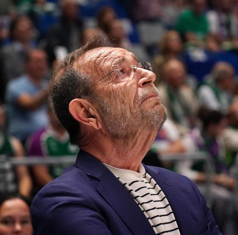 Homenaje del Unicaja y del baloncesto malagueño a Manolo Rincón