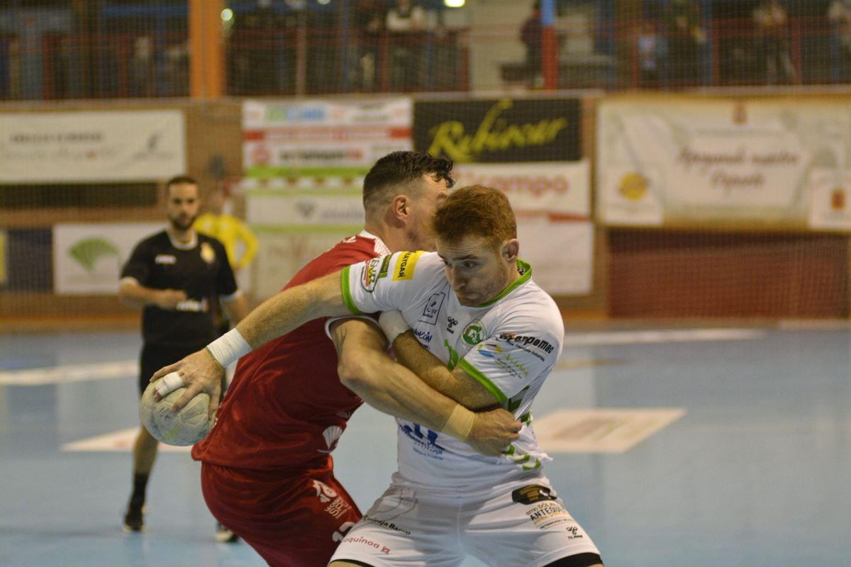 Mismos problemas, mismo mal resultado (33-20)