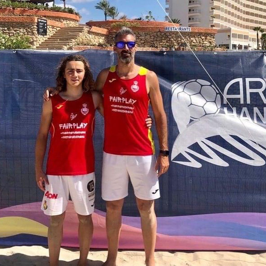 Quino Varo, jugador de la categoría Juvenil Masculino, mejor jugador del Campeonato Europeo de Balonmano