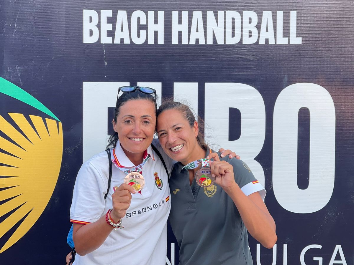 Virginia Fernández, medalla de bronce en el EHF Beach Handball EURO 2021