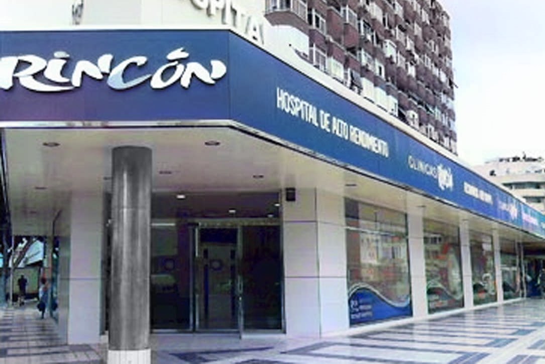 Fachada de Clínicas Rincón en Torremolinos, en una fotografía de archivo